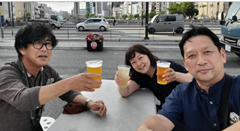 右から中山氏、小林氏、堀田氏（2024年日本医療マネジメント学会での打ち上げ）