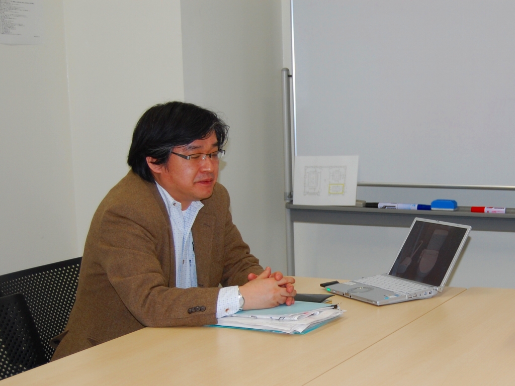 ゼミ講義中の“工藤先生”